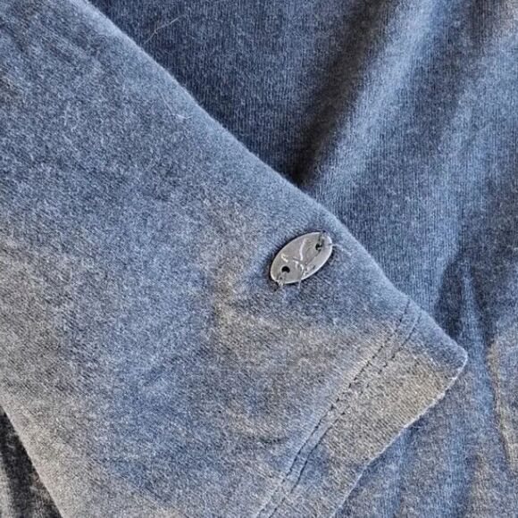 Soft & Sexy AEO T 1977. Viscose long sleeve shirt by American Eagle Outfitters. - Picture 4 of 16